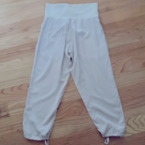Lululemon Post Power Crop pants Womens Dune Beige Loungewear Yoga activewear 2 - Picture 5 of 13